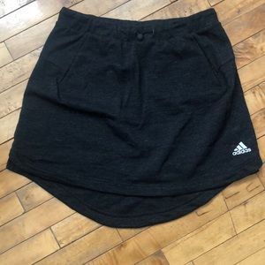 Adidas drawstring sporty skirt.